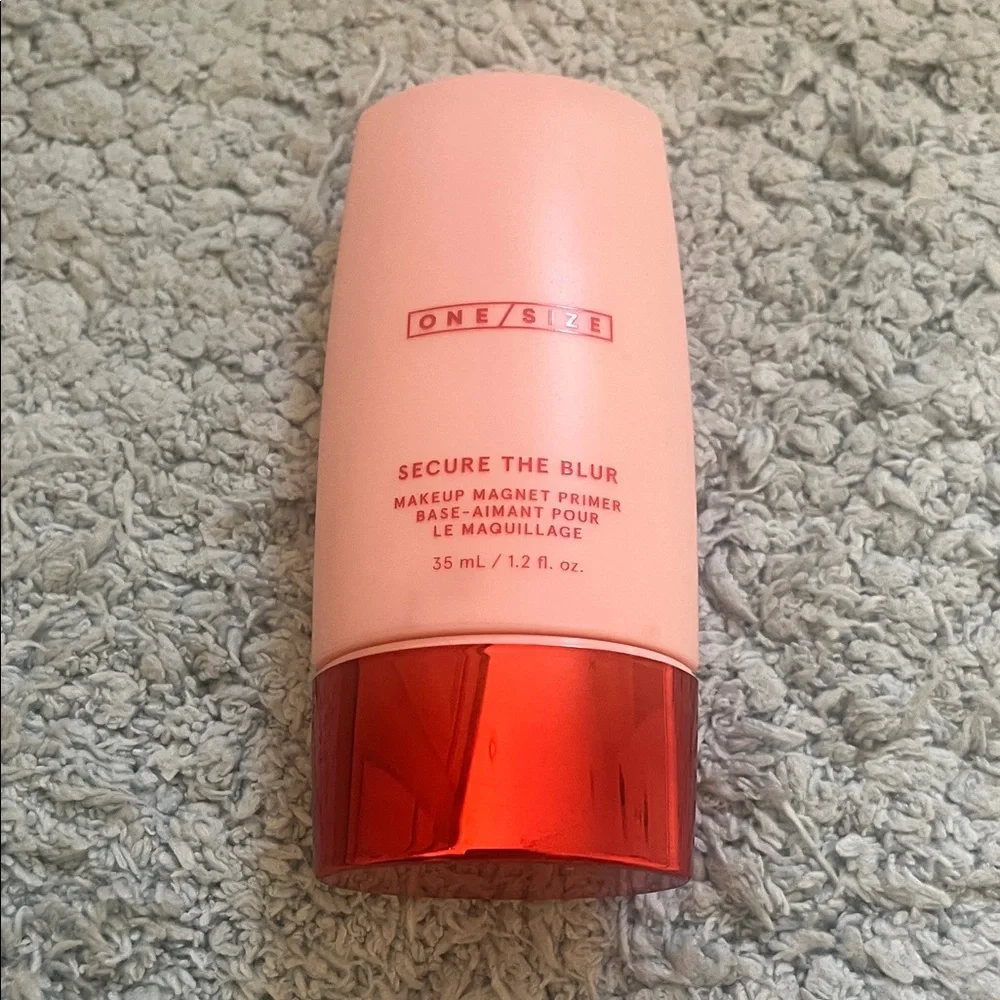 ONE/SIZE Secure the Blur Primer - Pink and Red - Picture 1 of 3